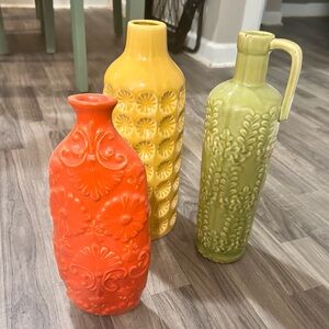 Set of three vases